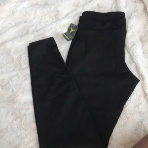 Old Navy active mid rise black
